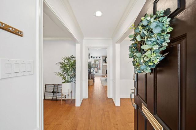 10723 Wickersham Lane, Houston, TX 77042