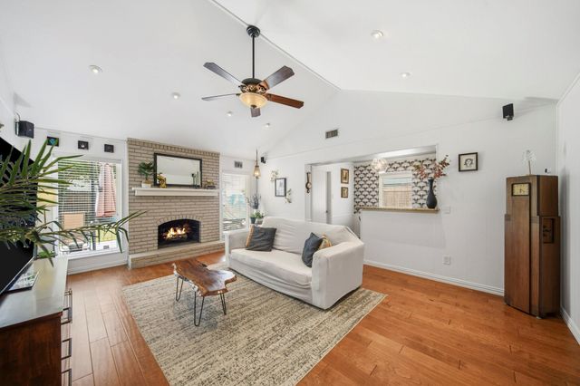 10723 Wickersham Lane, Houston, TX 77042