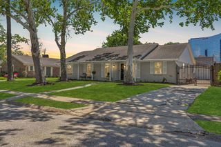 10723 Wickersham Lane, Houston, TX 77042