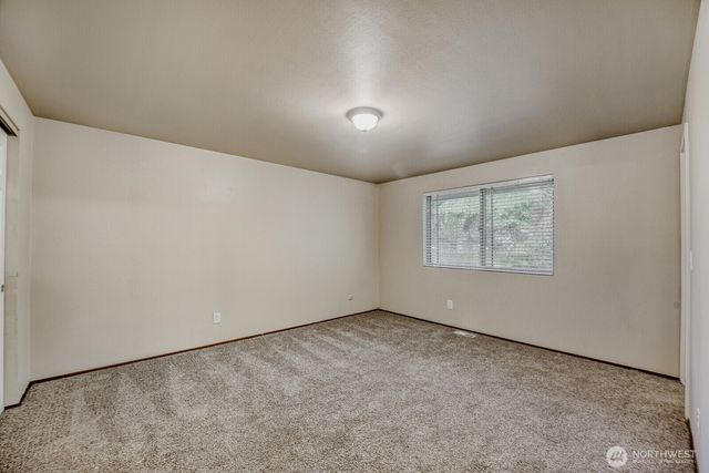 29836 6th Avenue S, Federal Way, WA 98003