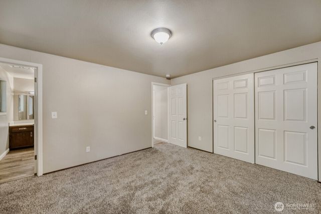 29836 6th Avenue S, Federal Way, WA 98003