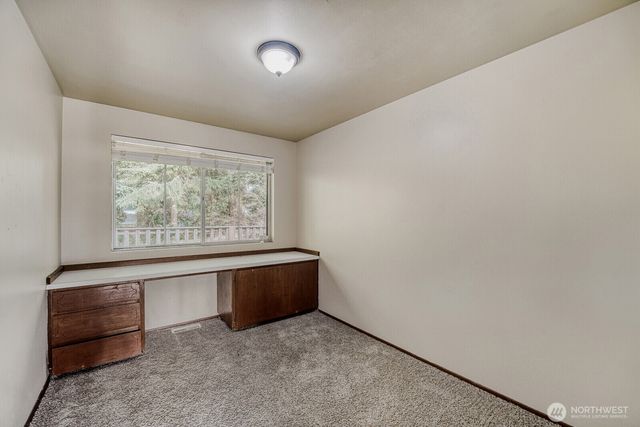 29836 6th Avenue S, Federal Way, WA 98003