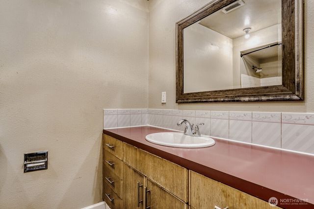 29836 6th Avenue S, Federal Way, WA 98003