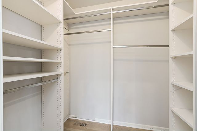 4711 Snapjack Circle, Naperville, IL 60564