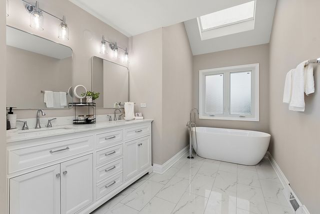 4711 Snapjack Circle, Naperville, IL 60564