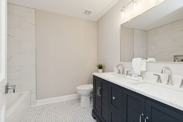 4711 Snapjack Circle, Naperville, IL 60564