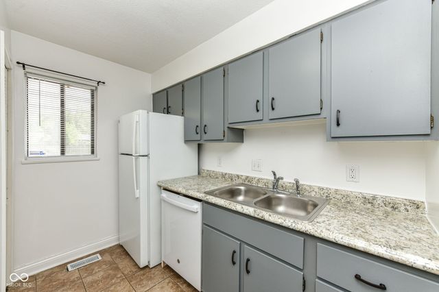 4458 Abby Creek Lane, Indianapolis, IN 46205