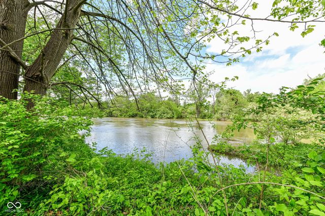 4458 Abby Creek Lane, Indianapolis, IN 46205