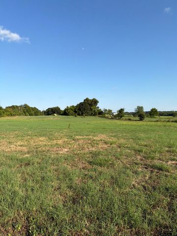 10392 Fm 859, Edgewood, TX 75117