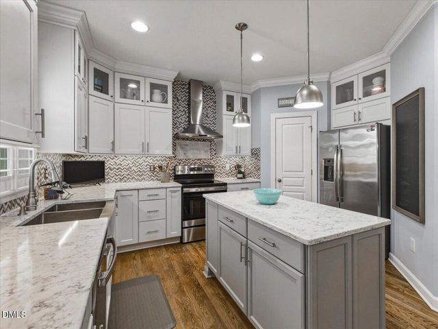 105 Muses Mill Court, Holly Springs, NC 27540