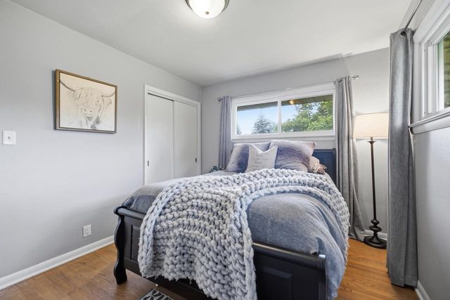 W154N8216 Valley View DRIVE, Menomonee Falls, WI 53051
