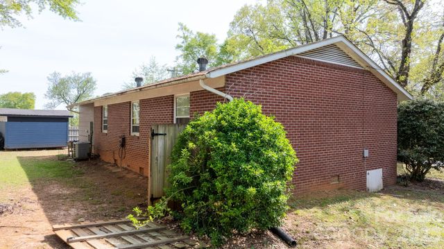 326 Tanner Street, Rutherfordton, NC 28139