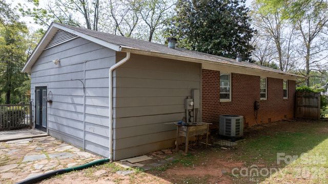 326 Tanner Street, Rutherfordton, NC 28139
