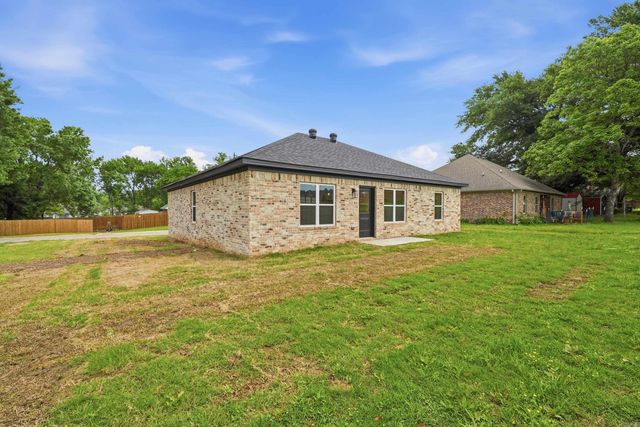 106 Parkway Avenue, Morrilton, AR 72110
