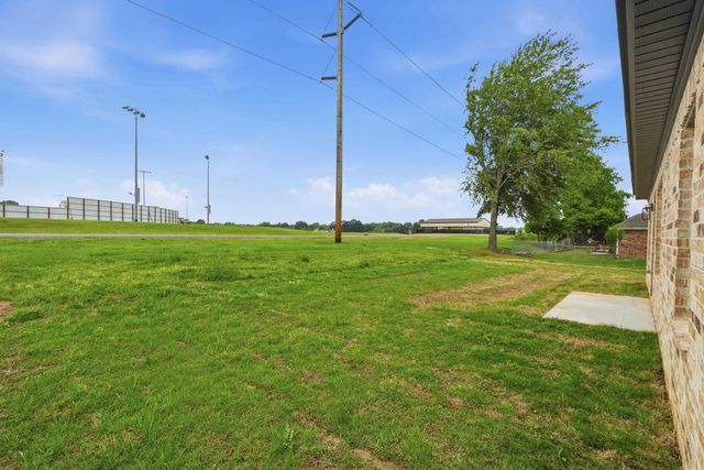 106 Parkway Avenue, Morrilton, AR 72110