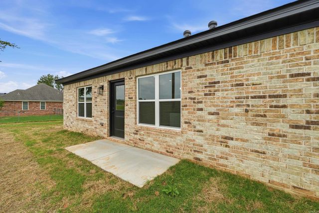106 Parkway Avenue, Morrilton, AR 72110
