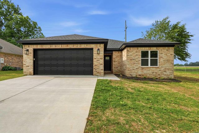 106 Parkway Avenue, Morrilton, AR 72110