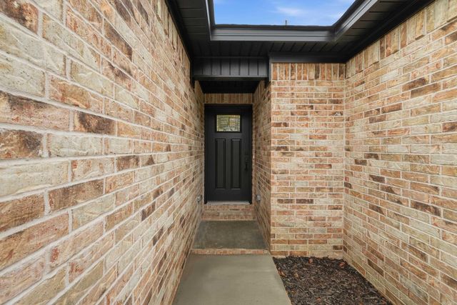 106 Parkway Avenue, Morrilton, AR 72110