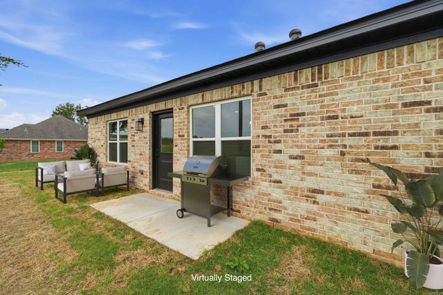 106 Parkway Avenue, Morrilton, AR 72110