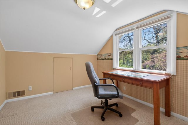 3130 S Lakeshore Drive, Shoreham Vllg, MI 49085
