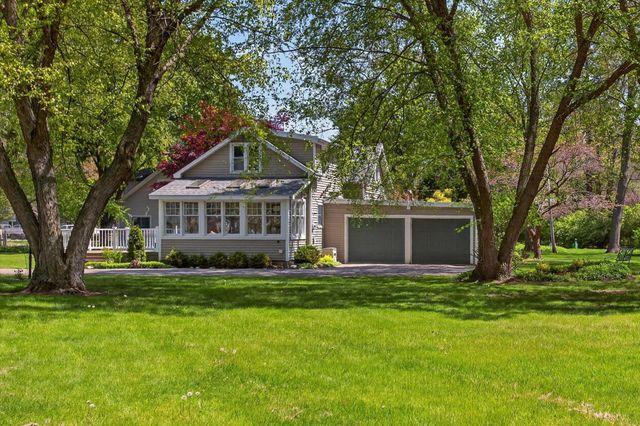 3130 S Lakeshore Drive, Shoreham Vllg, MI 49085