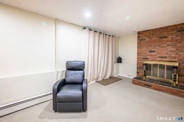 17 Lyme Street, Windsor, CT 06095