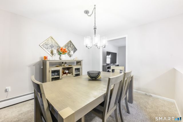 17 Lyme Street, Windsor, CT 06095