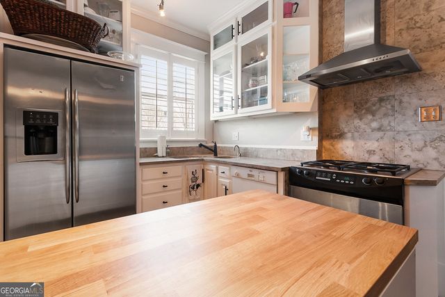 7 Park Lane NE APT J, Atlanta, GA 30309