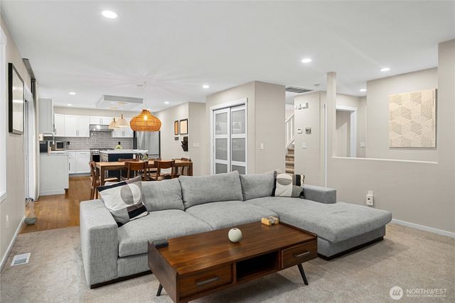 25010 235th Court SE, Maple Valley, WA 98038