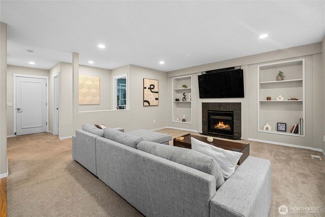 25010 235th Court SE, Maple Valley, WA 98038