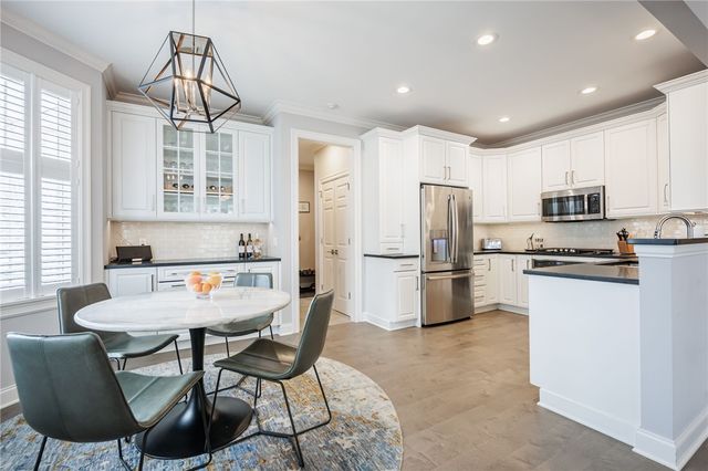 14 Connemara Drive, Pittsford, NY 14534