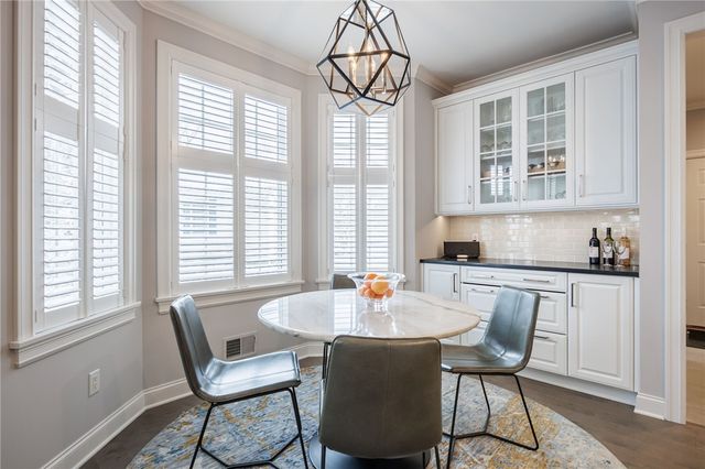 14 Connemara Drive, Pittsford, NY 14534