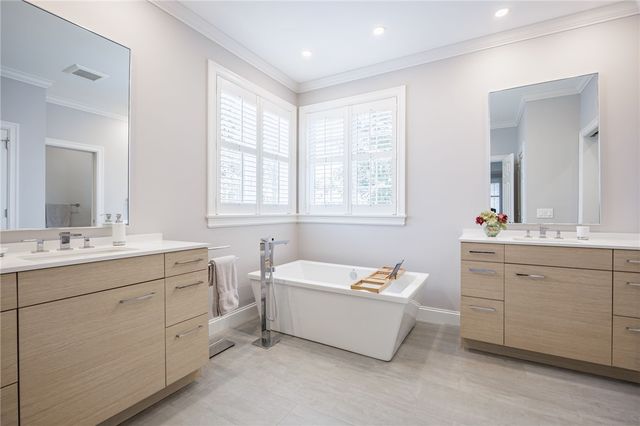 14 Connemara Drive, Pittsford, NY 14534