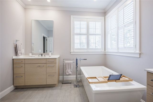 14 Connemara Drive, Pittsford, NY 14534