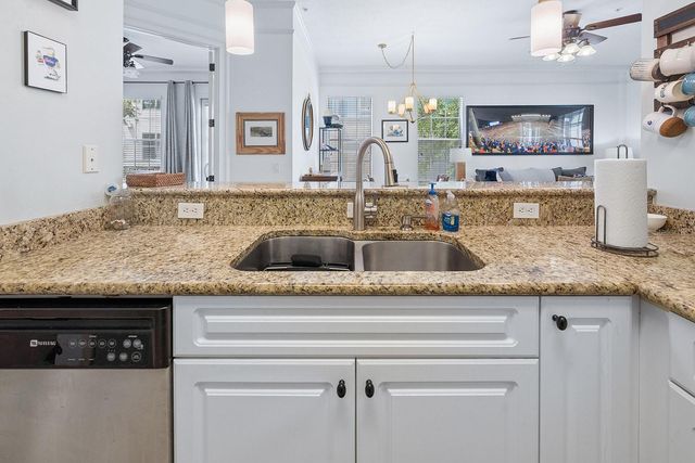 325 NW 14TH STREET 205, Gainesville, FL 32603