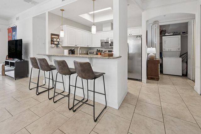 325 NW 14TH STREET 205, Gainesville, FL 32603