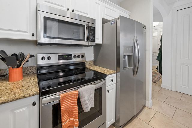 325 NW 14TH STREET 205, Gainesville, FL 32603