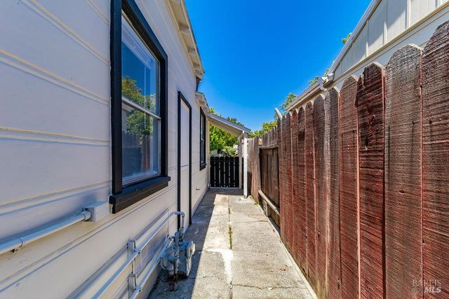 125 Revere St, Vallejo, CA 94591