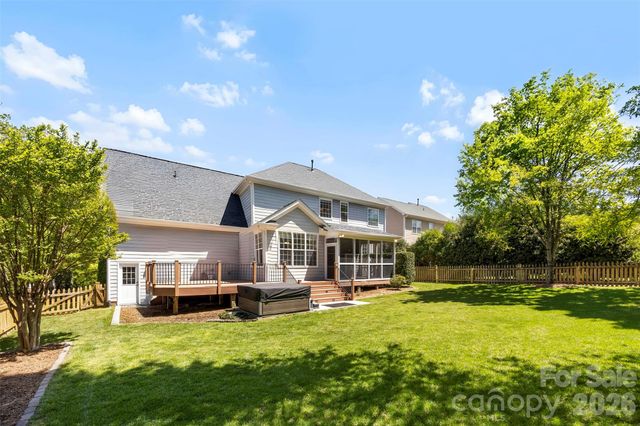 432 Pinnacle Lane, Huntersville, NC 28078