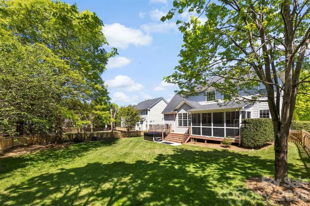 432 Pinnacle Lane, Huntersville, NC 28078