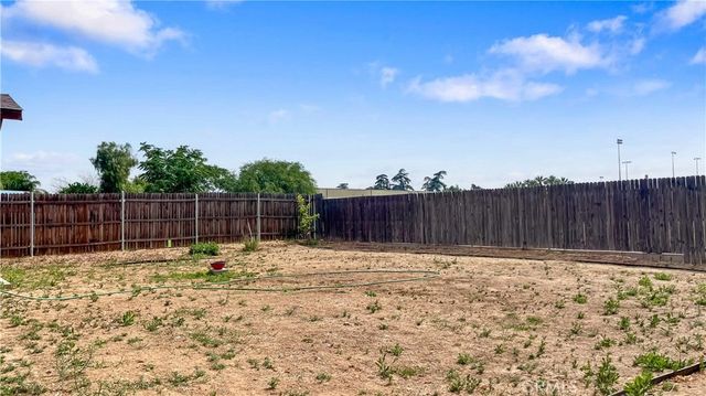 756 S 8th, Colton, CA 92324