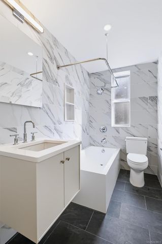 148-09 Northern Boulevard 3K, Flushing, NY 11355
