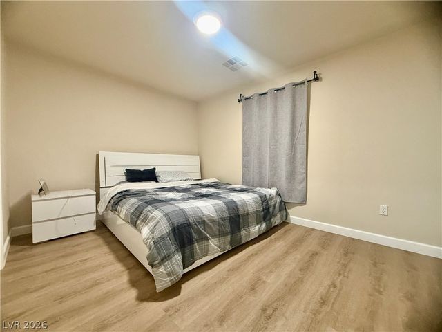 7329 Prussian Green Street, Las Vegas, NV 89139