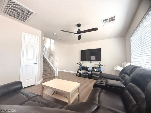 7329 Prussian Green Street, Las Vegas, NV 89139