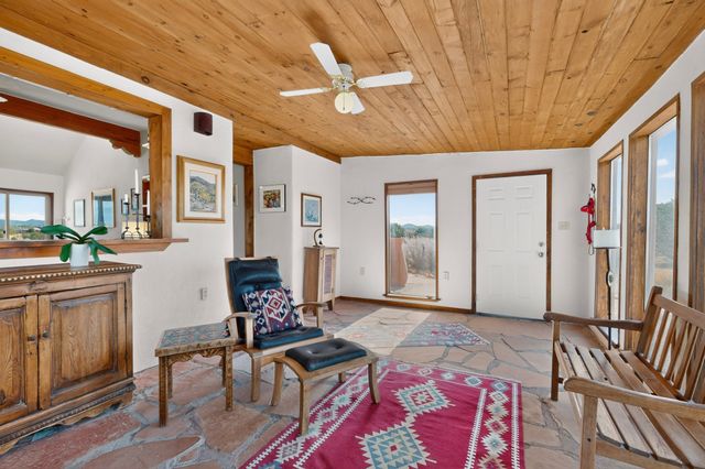 8 Estambre Court, Santa Fe, NM 87508