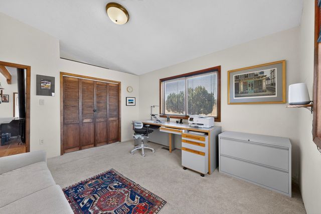 8 Estambre Court, Santa Fe, NM 87508