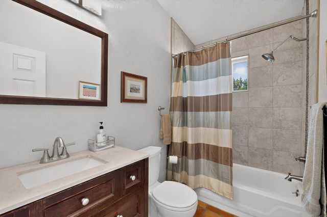 8 Estambre Court, Santa Fe, NM 87508
