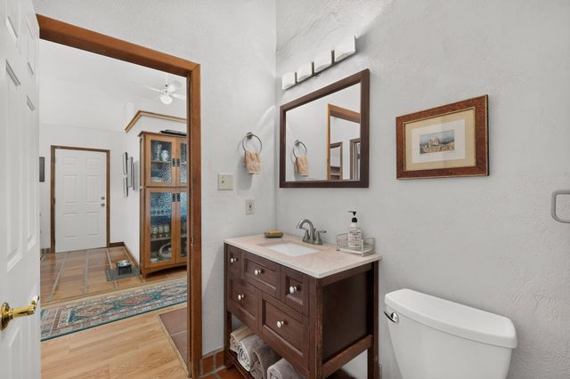 8 Estambre Court, Santa Fe, NM 87508