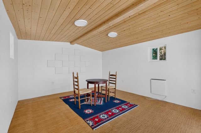 8 Estambre Court, Santa Fe, NM 87508