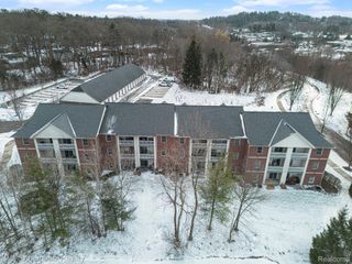 6600 Trillium Village Lane 17, Independence Charter Township, MI 48346